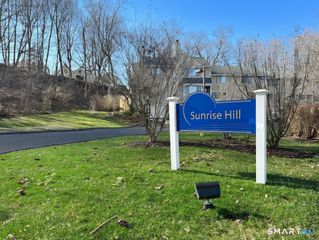 14 Sunrise Hill Road 14, Norwalk, CT 06851