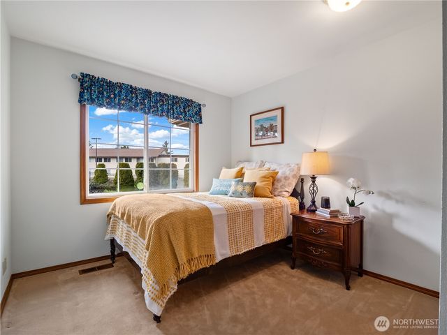 30714 19th Avenue S, Federal Way, WA 98003