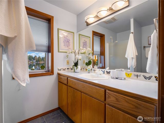 30714 19th Avenue S, Federal Way, WA 98003