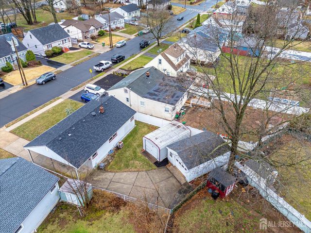 65 Rose Street, Edison, NJ 08817