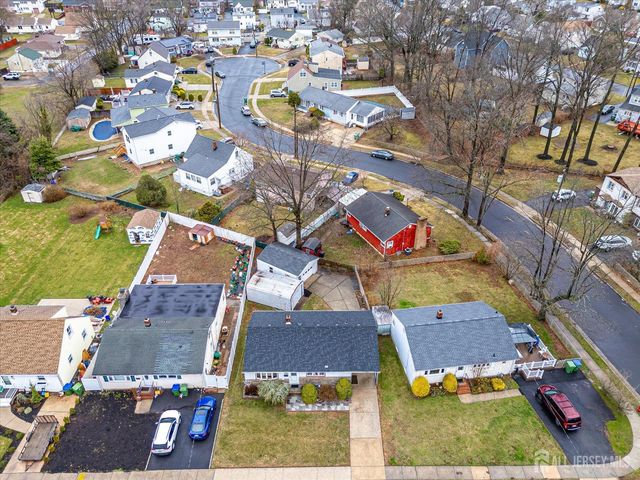 65 Rose Street, Edison, NJ 08817