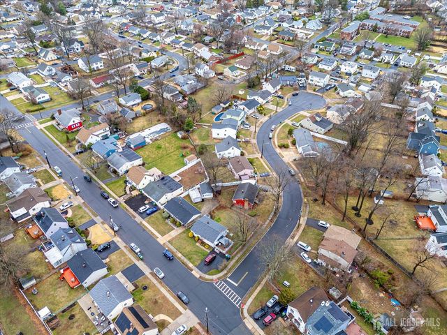 65 Rose Street, Edison, NJ 08817