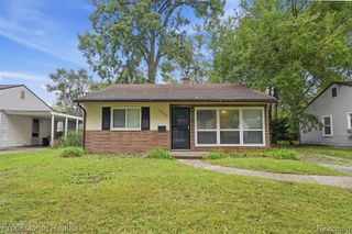 10400 Saratoga Street, Oak Park, MI 48237