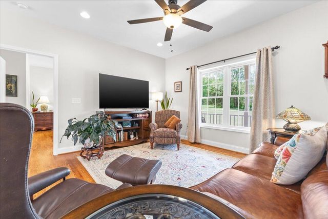 4133 Grove Hill RD, Fincastle, VA 24090