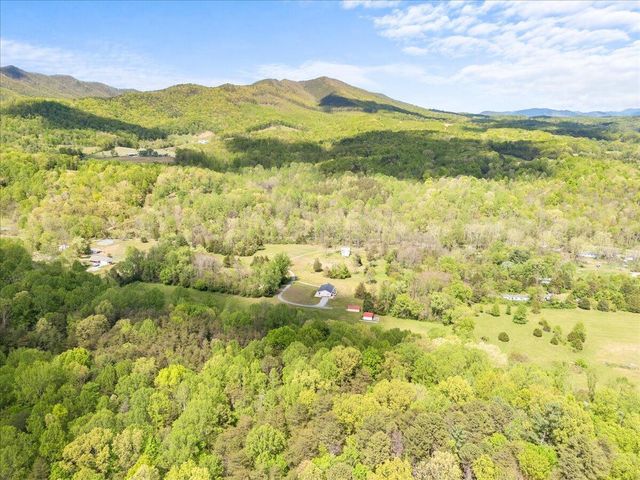 4133 Grove Hill RD, Fincastle, VA 24090