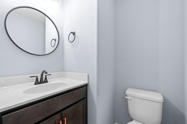 1148 Belvoir Ln, Clarksville, TN 37040