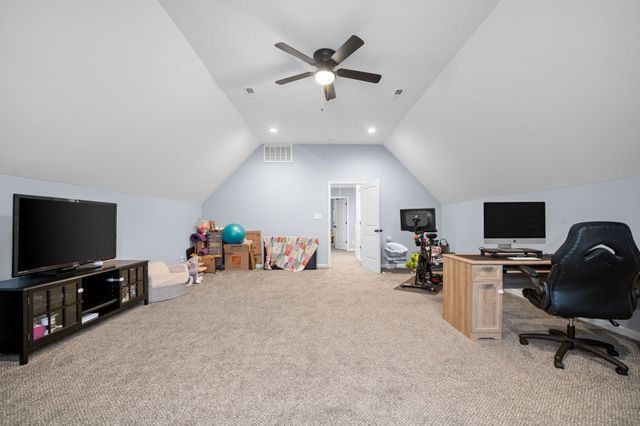 1148 Belvoir Ln, Clarksville, TN 37040