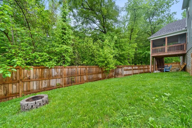 1148 Belvoir Ln, Clarksville, TN 37040