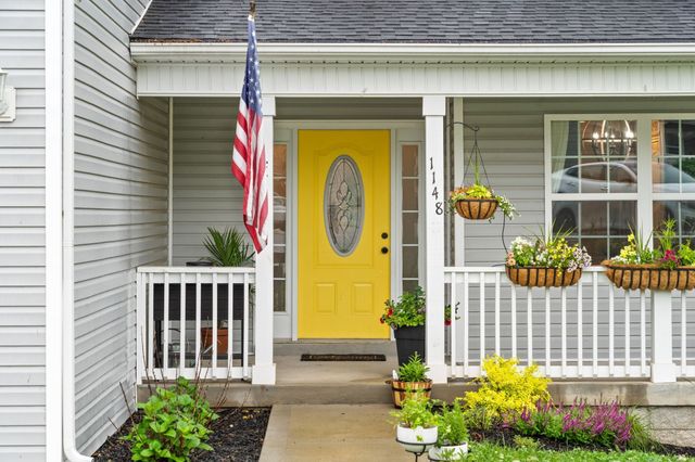 1148 Belvoir Ln, Clarksville, TN 37040