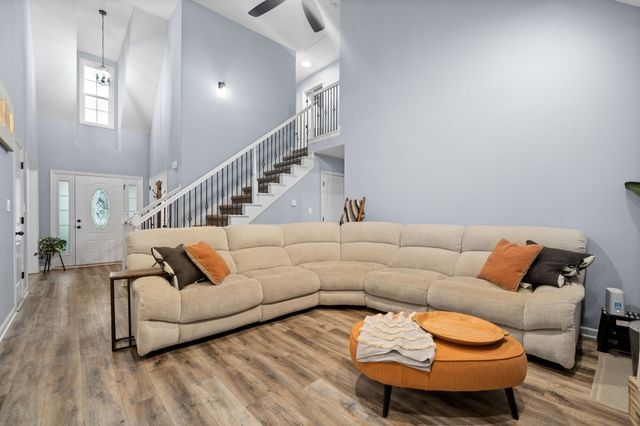 1148 Belvoir Ln, Clarksville, TN 37040