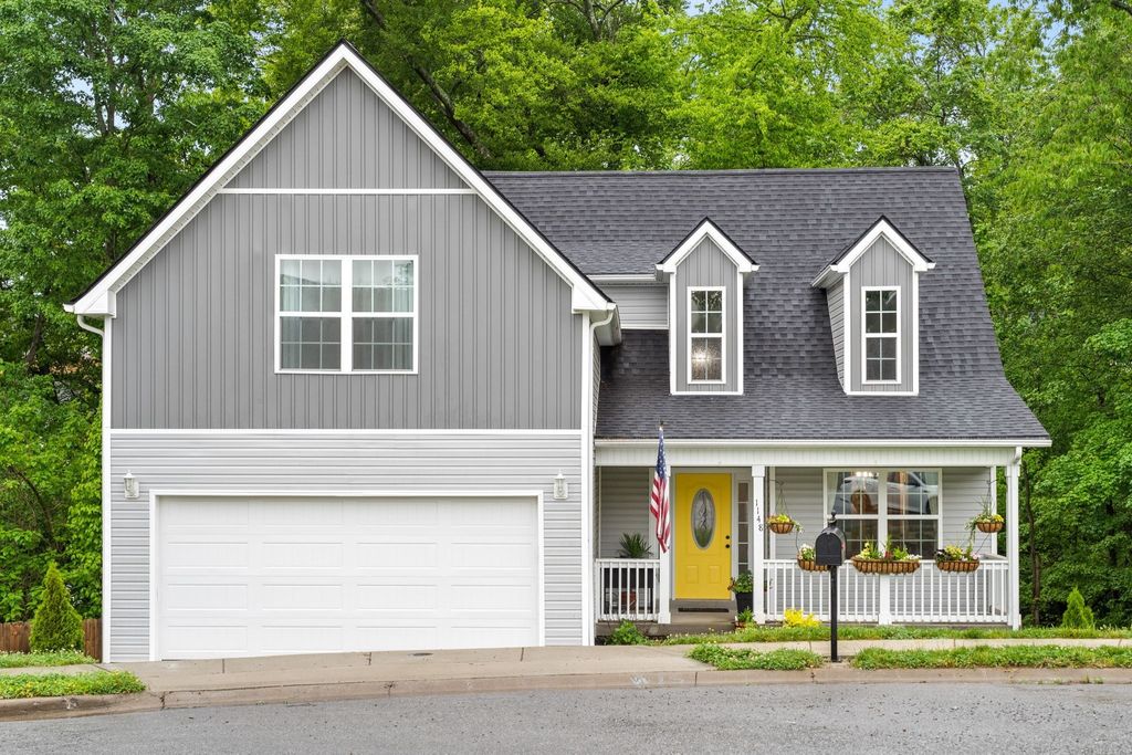 1148 Belvoir Ln, Clarksville, TN 37040