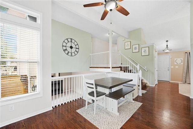 1154 SW SANTA FE Drive, Lee's Summit, MO 64081