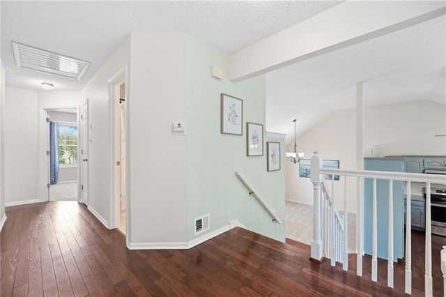 1154 SW SANTA FE Drive, Lee's Summit, MO 64081