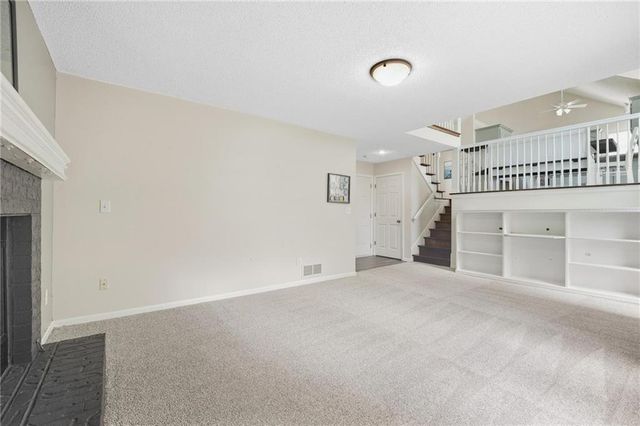 1154 SW SANTA FE Drive, Lee's Summit, MO 64081