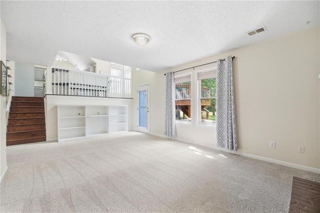 1154 SW SANTA FE Drive, Lee's Summit, MO 64081