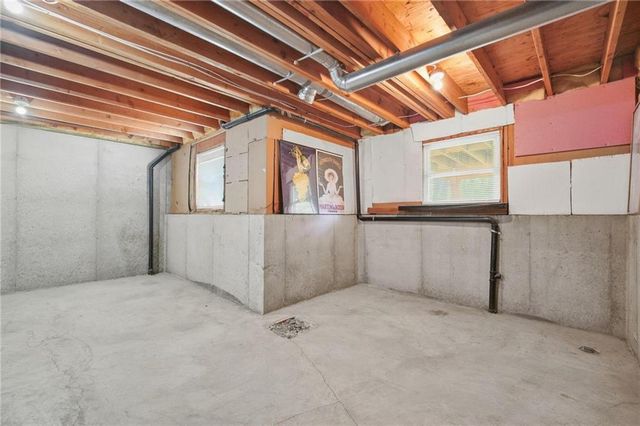 1154 SW SANTA FE Drive, Lee's Summit, MO 64081