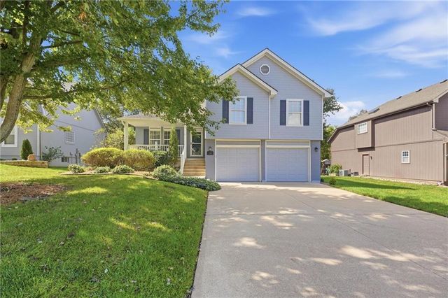1154 SW SANTA FE Drive, Lee's Summit, MO 64081