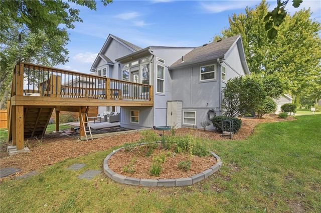 1154 SW SANTA FE Drive, Lee's Summit, MO 64081