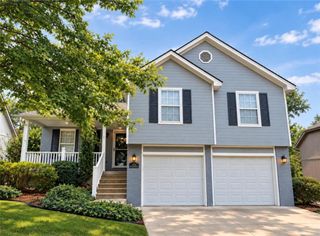 1154 SW SANTA FE Drive, Lee's Summit, MO 64081