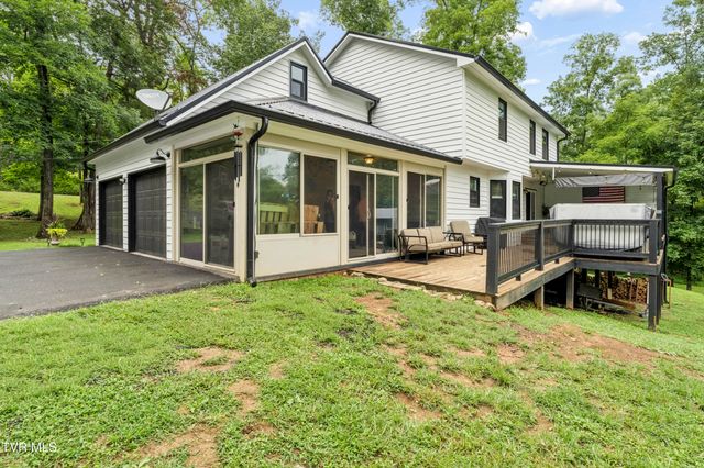 107 Lake Meadow Drive, Gray, TN 37615