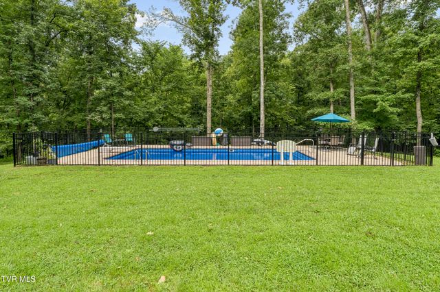 107 Lake Meadow Drive, Gray, TN 37615