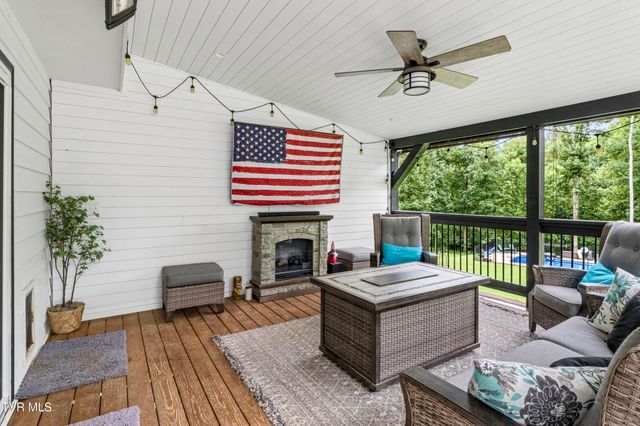 107 Lake Meadow Drive, Gray, TN 37615