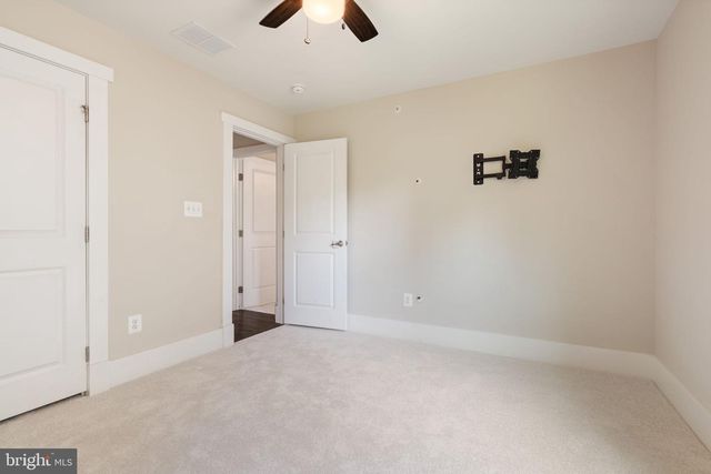 17136 GULLWING DR, Dumfries, VA 22026