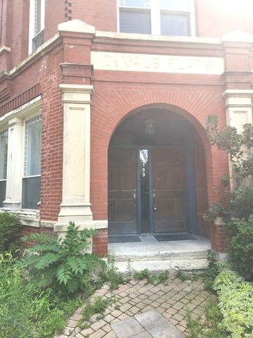2109 W Polk Street 2, Chicago, IL 60612