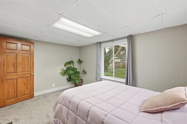 137 Holly Street, Grand Rapids, MI 49548