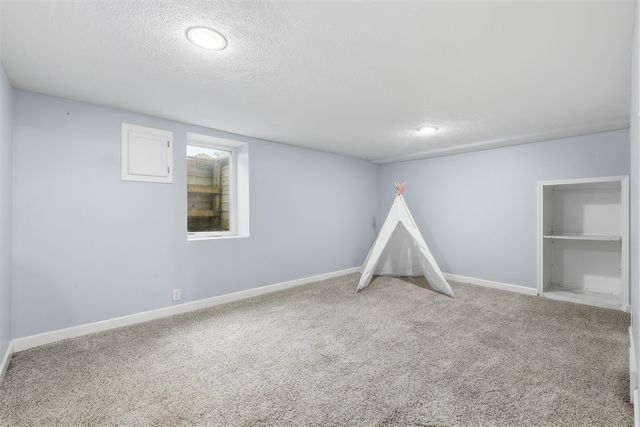 137 Holly Street, Grand Rapids, MI 49548
