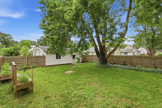 137 Holly Street, Grand Rapids, MI 49548