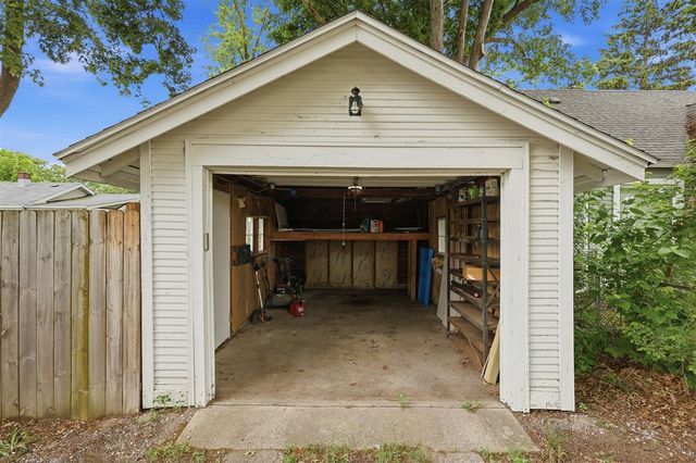 137 Holly Street, Grand Rapids, MI 49548