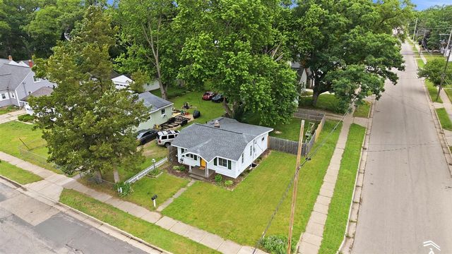 137 Holly Street, Grand Rapids, MI 49548