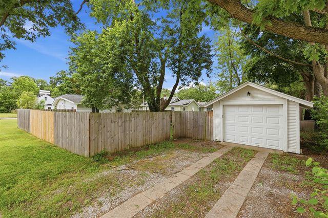 137 Holly Street, Grand Rapids, MI 49548
