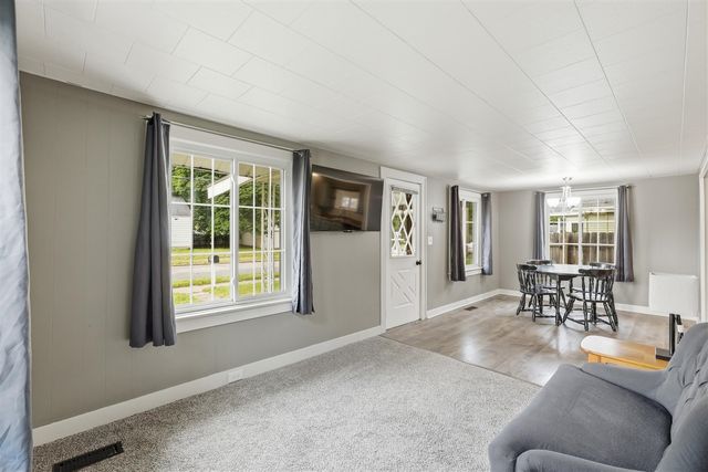 137 Holly Street, Grand Rapids, MI 49548