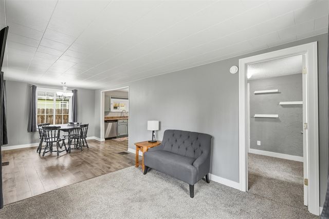 137 Holly Street, Grand Rapids, MI 49548