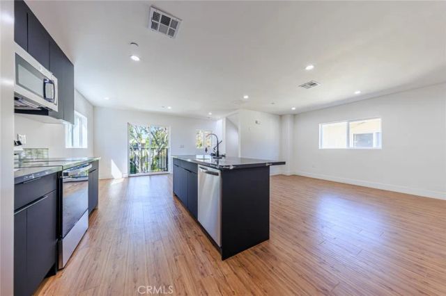 10810 Hesby Street 10810, North Hollywood, CA 91601
