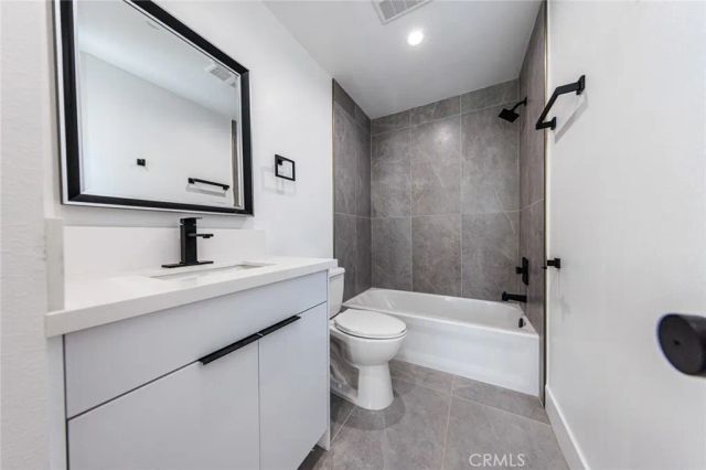 10810 Hesby Street 10810, North Hollywood, CA 91601
