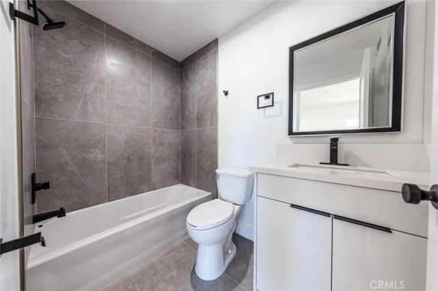 10810 Hesby Street 10810, North Hollywood, CA 91601