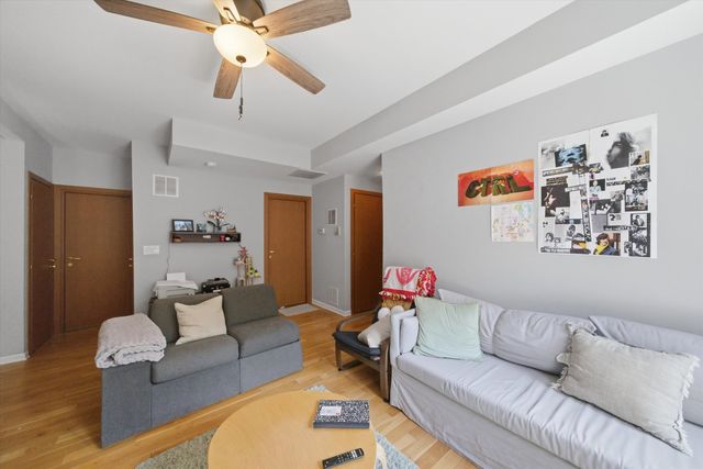 6419 N Greenview Avenue 3N, Chicago, IL 60626