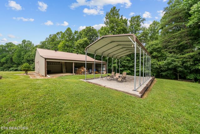 600 Dave Garrett Rd, Crossville, TN 38571