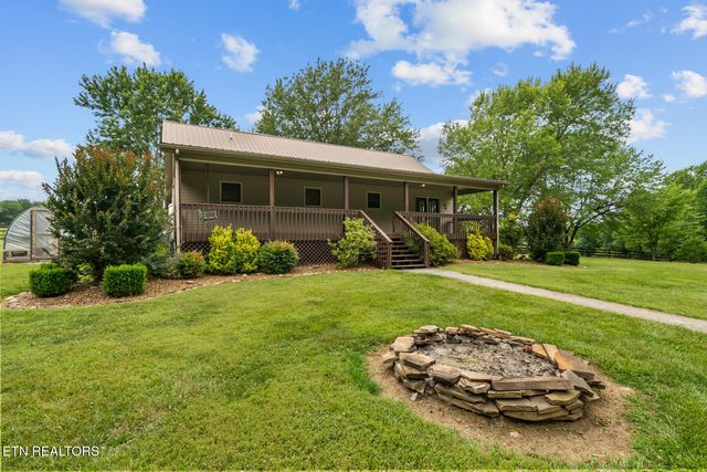 600 Dave Garrett Rd, Crossville, TN 38571