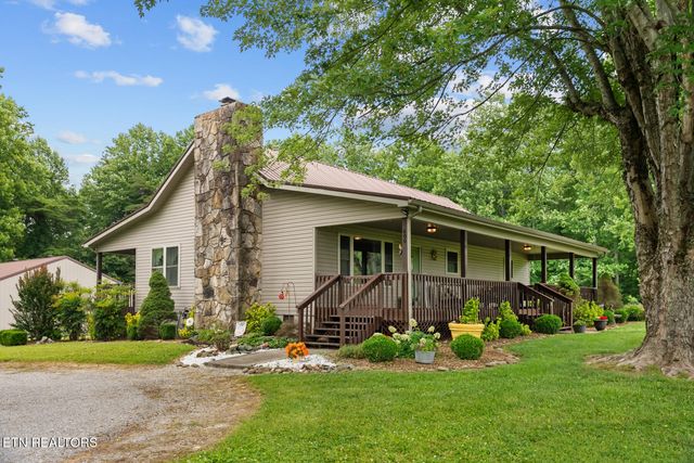 600 Dave Garrett Rd, Crossville, TN 38571