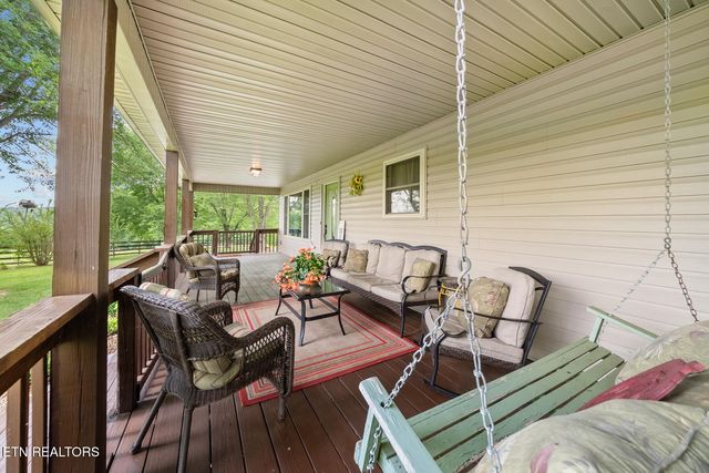 600 Dave Garrett Rd, Crossville, TN 38571