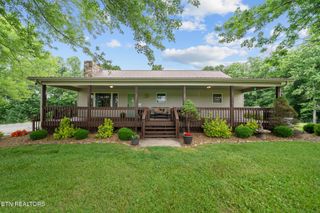 600 Dave Garrett Rd, Crossville, TN 38571