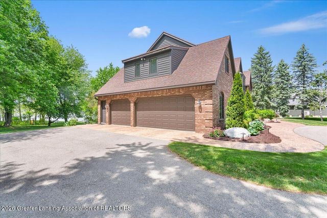 808 E Geneva Drive, Dewitt, MI 48820