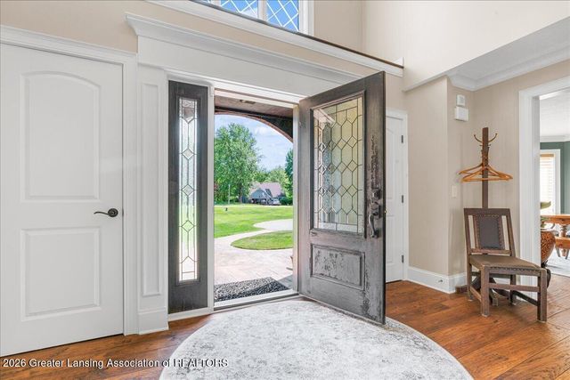 808 E Geneva Drive, Dewitt, MI 48820