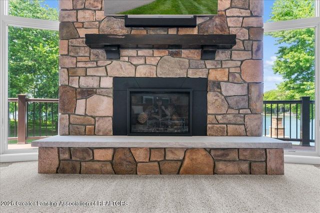 808 E Geneva Drive, Dewitt, MI 48820