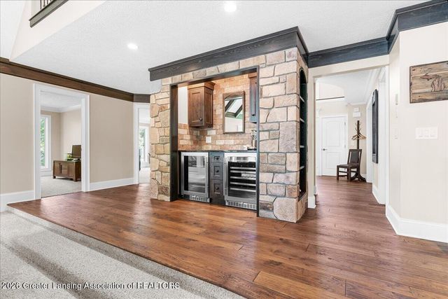 808 E Geneva Drive, Dewitt, MI 48820