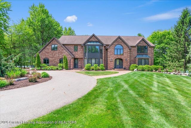 808 E Geneva Drive, Dewitt, MI 48820